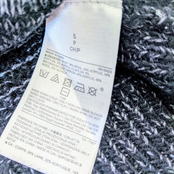 ⭐Marled Black Knit Banana Republic Fringe Sweater SMALL⭐ - Picture 5 of 7